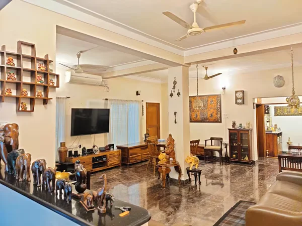 Common relaxation spaces